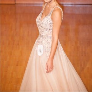 Blush Poofy Prom Pageant Dress Size 0